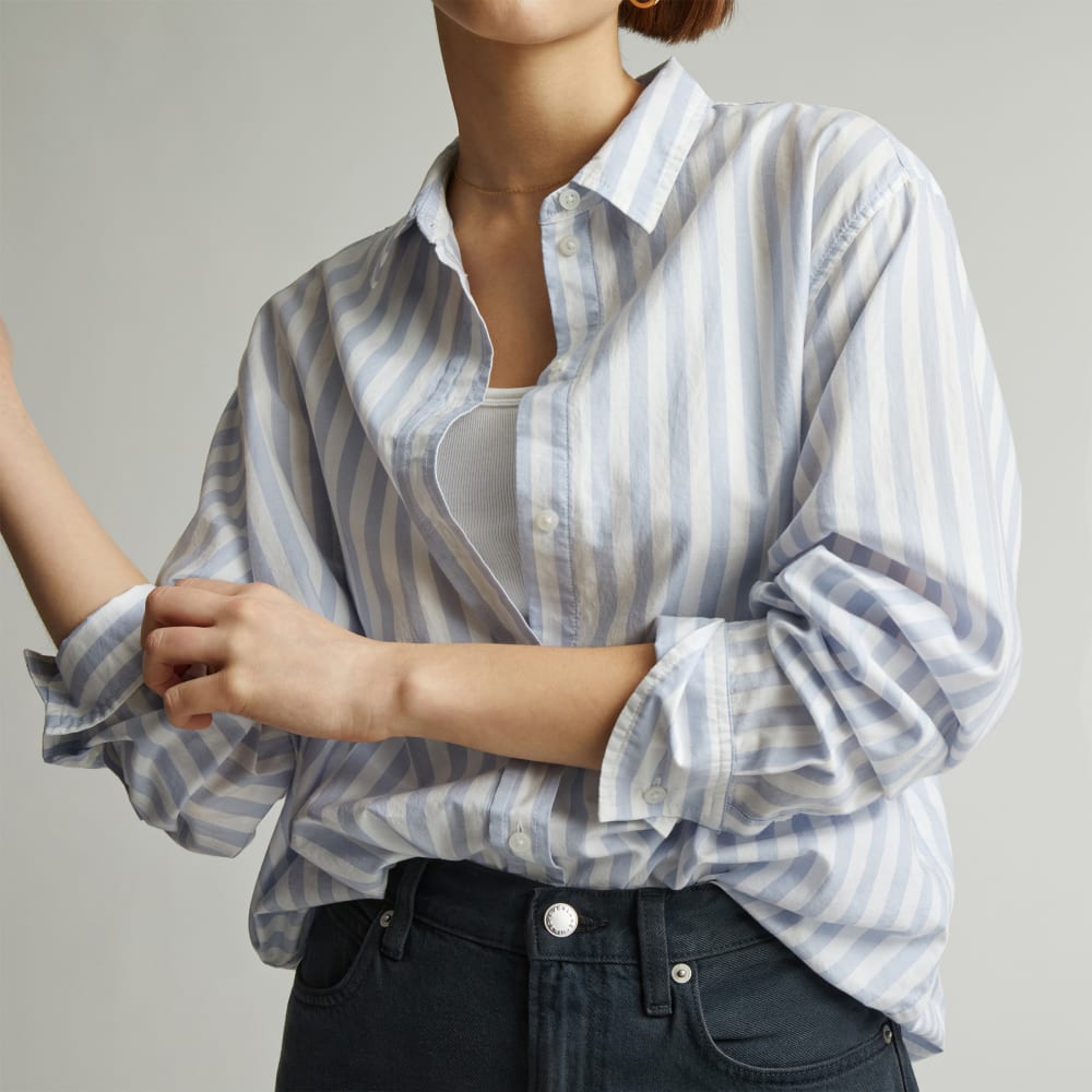The Must-Have Shirt in Silky Cotton | Periwinkle / White - Image 4