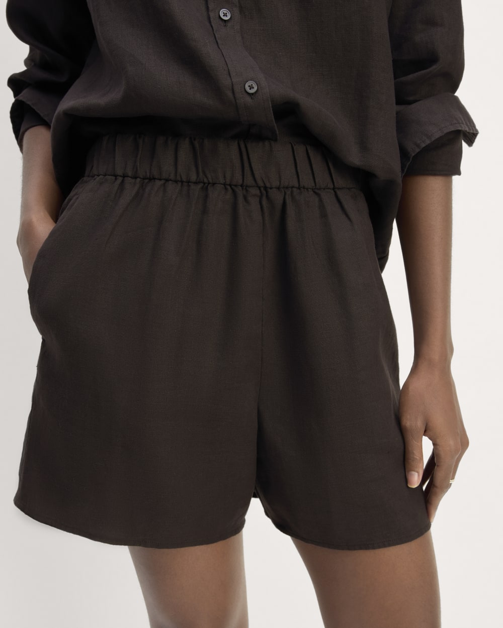 The Linen Easy Short | Black - Image 5