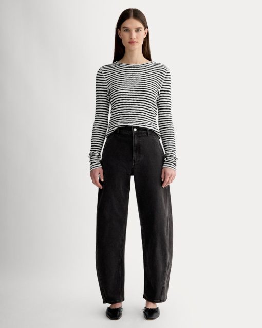 The Way-High® Twist Curve Jean | Washed Black