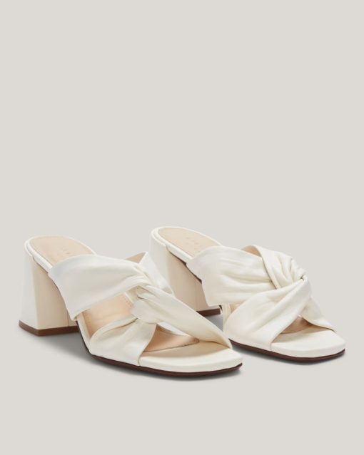 The Day Twist Heel | Canvas
