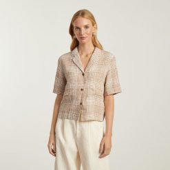 Alternative view of The Linen Workwear Shirt | Iced Coffee Grid