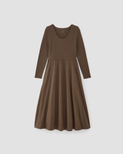 Alternative view of The Long-Sleeve Riviera Dress | Cocoa