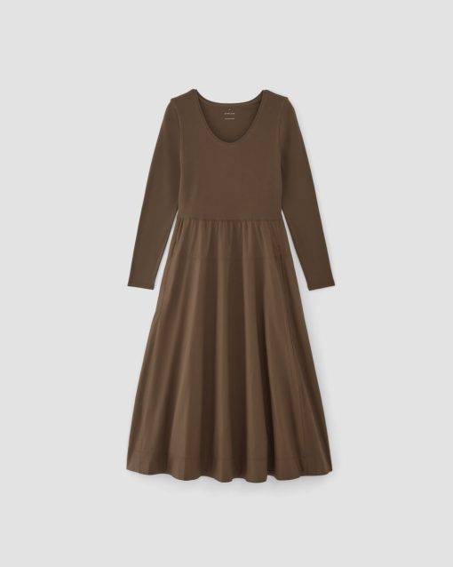 Alternative view of The Long-Sleeve Riviera Dress | Cocoa