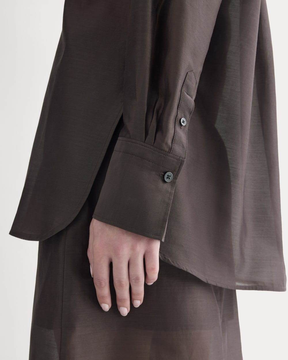 Oversized Shirt in Cotton-Silk Organza | Dark Chocolate - Image 4