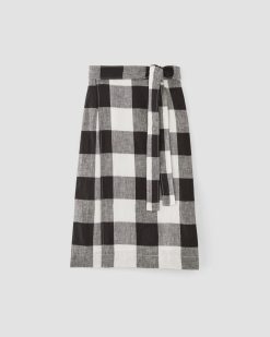 Alternative view of The Linen Wrap Skirt | Bone / Black Check
