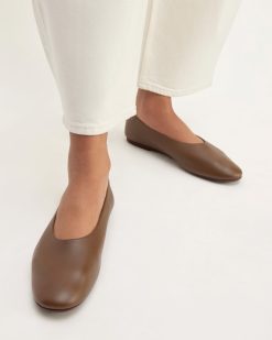 Alternative view of The Day Glove | Cocoa