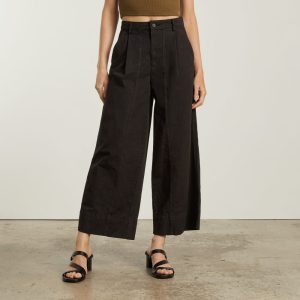 Alternative view of The Tourist Pant | Black