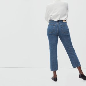 Alternative view of The '90s Cheeky Hourglass Jean | Medium Blue Wash | 26.5 Inseam