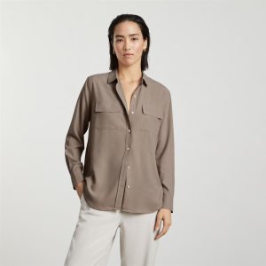 Alternative view of The Washable Silk Relaxed Shirt  | Burnt Sugar
