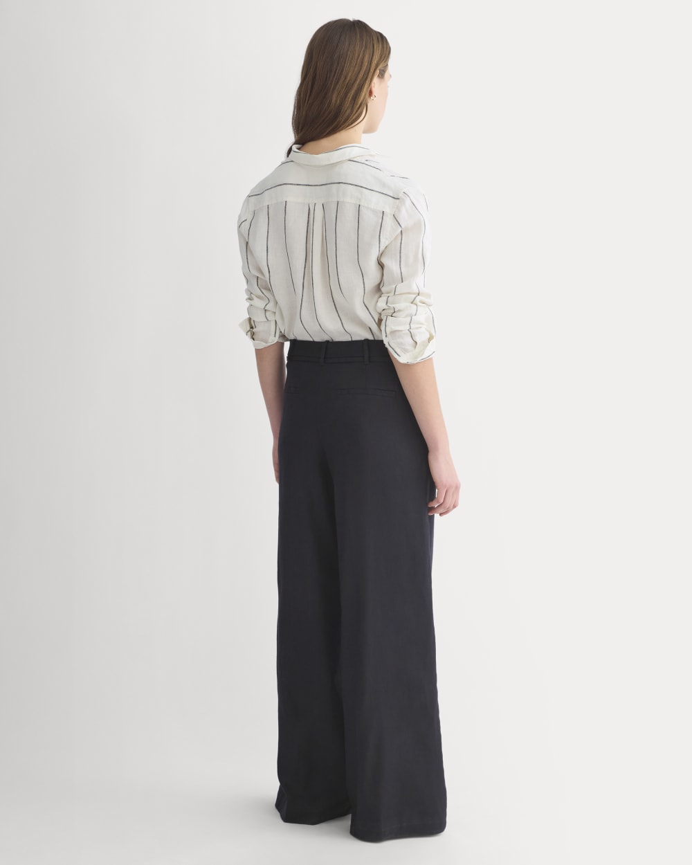 Wide-Leg Belted Pant in Stretch Linen | Black | Regular - Image 6