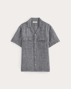 Alternative view of The Resort Shirt in Linen | Navy Chambray
